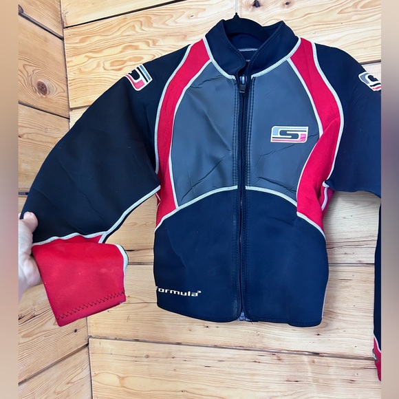 Kids Boys Octane Wetsuit Size Large Neoprene Jacket in Black and Red - Picture 2 of 6